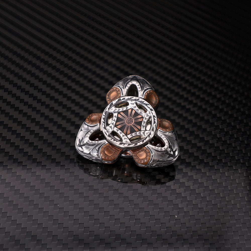 CHIMAGO EDC Fingertip Top "Snake" Handcrafted with Lindsey Carving, Themed on the Flower of the Other Shore