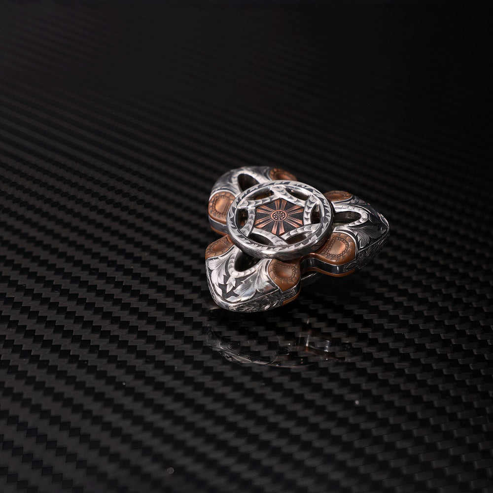 CHIMAGO EDC Fingertip Top "Snake" Handcrafted with Lindsey Carving, Themed on the Flower of the Other Shore