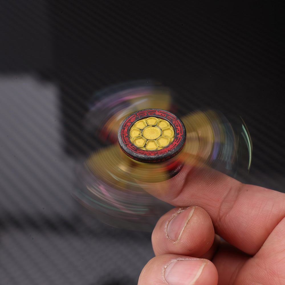 CHIMAGO EDC can launch a fingertip top, featuring the "Demonic Red Tape" zirconium alloy wasteland coating