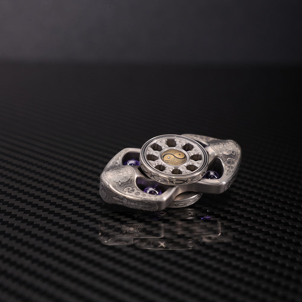 CHIMAGO EDC Fingertip Top "King Kong" Handcrafted with Lindsey's Carving of the Flower of the Other Shore Theme