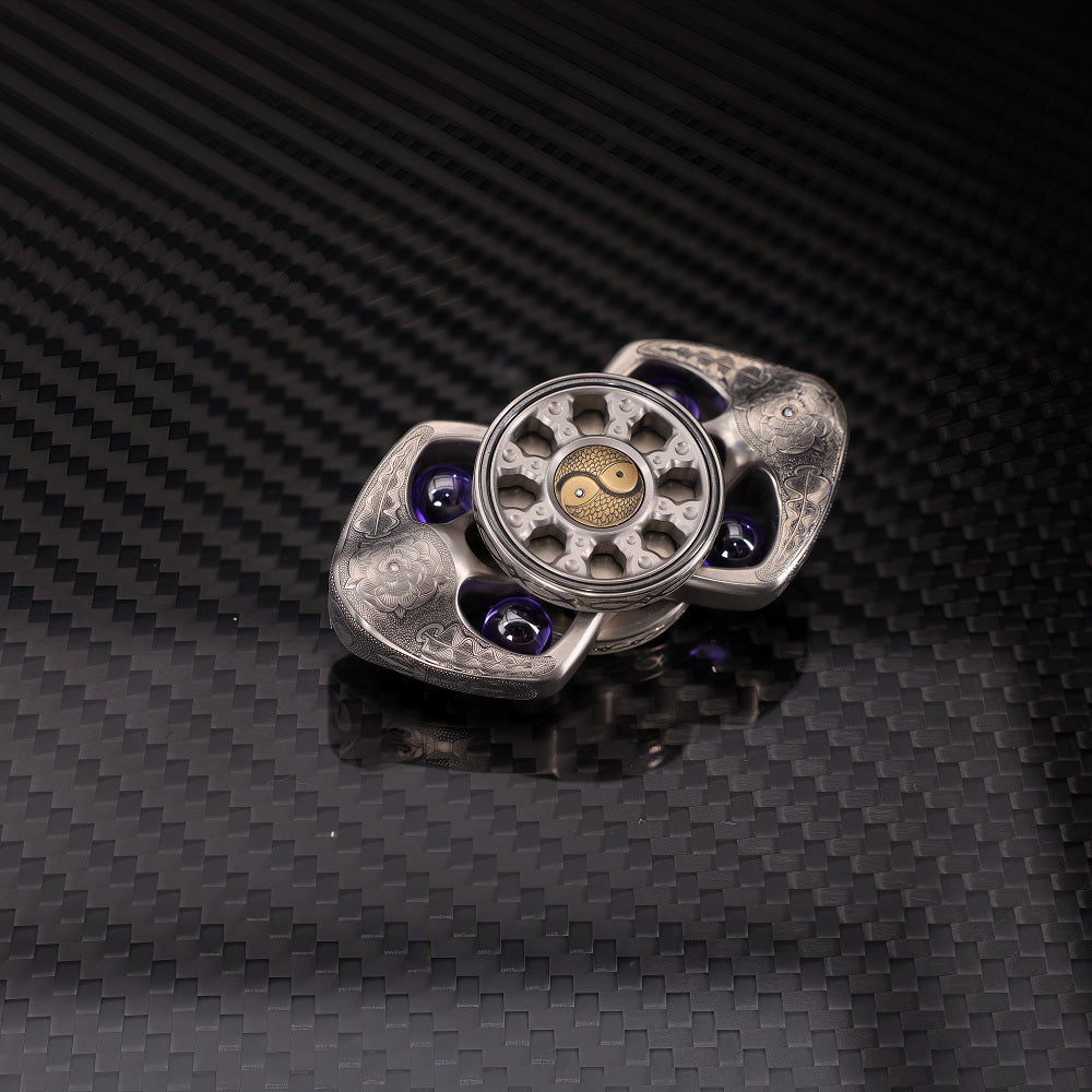 CHIMAGO EDC Fingertip Top "King Kong" Handcrafted with Lindsey's Carving of the Flower of the Other Shore Theme